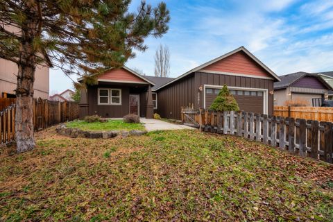 Tiny photo for 3391 SW Metolius Meadow Court, Redmond, OR 97756 (MLS # 220212698)