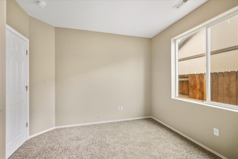 Tiny photo for 3391 SW Metolius Meadow Court, Redmond, OR 97756 (MLS # 220212698)