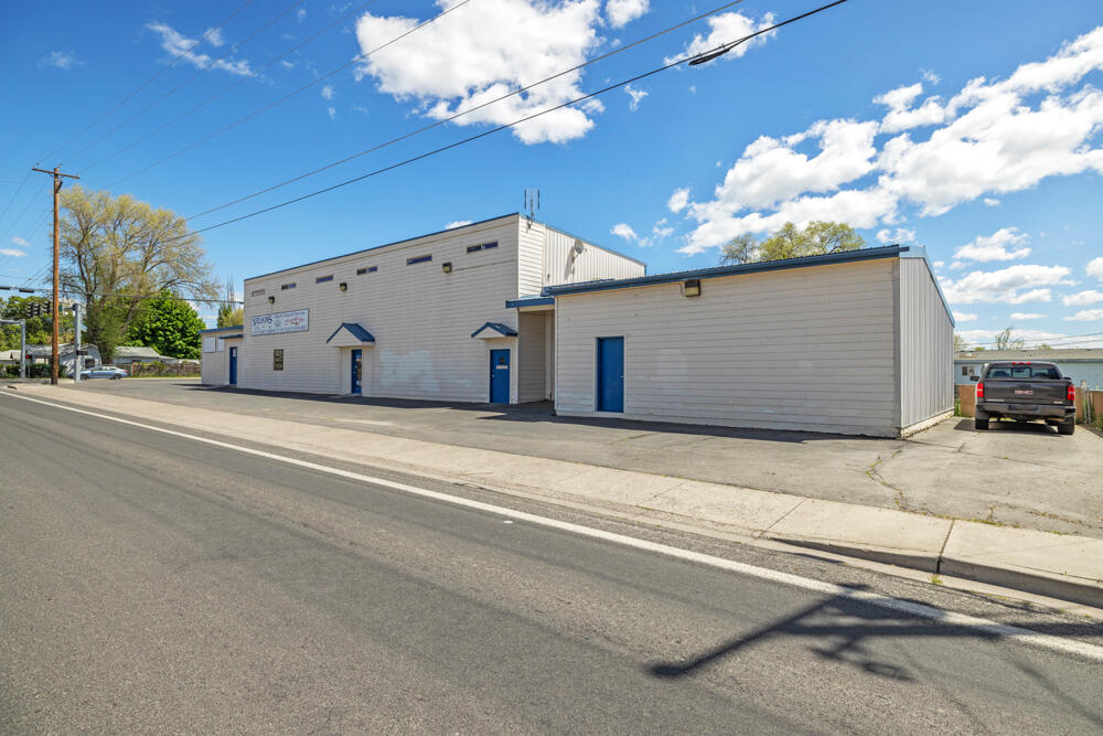 Altamont Acres - Commercial Sale