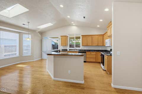 Tiny photo for 1007 Highbury Drive, Medford, OR 97501 (MLS # 220225851)