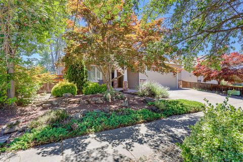 Tiny photo for 1007 Highbury Drive, Medford, OR 97501 (MLS # 220225851)