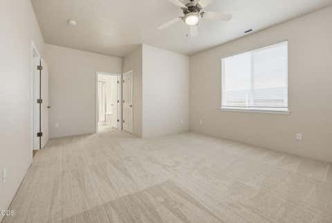 Tiny photo for 1007 Highbury Drive, Medford, OR 97501 (MLS # 220225851)