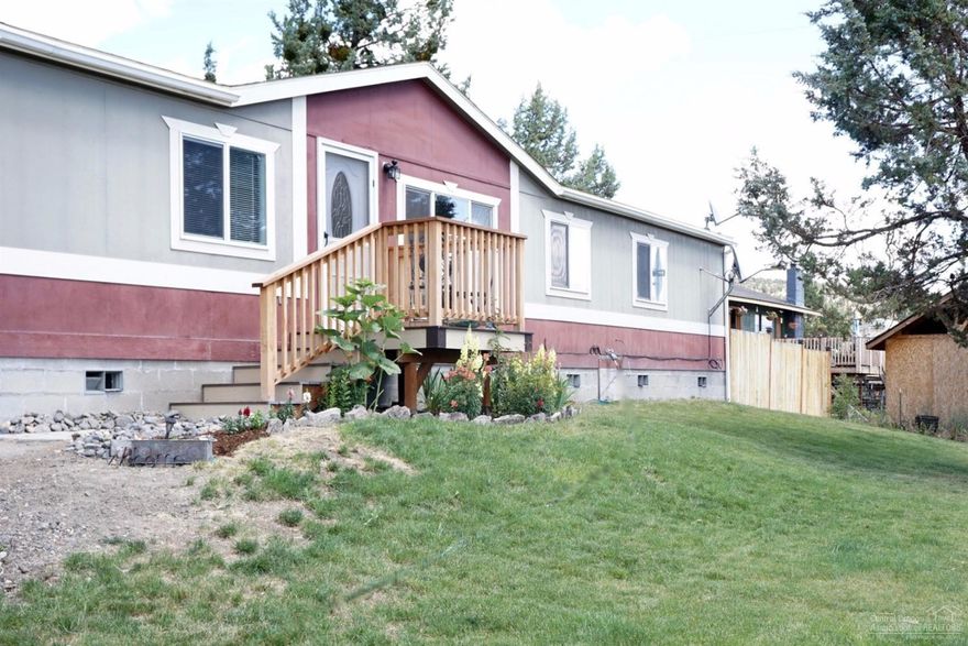 Completely updated home has new carpet, laminate floors and paint throughout, new tiled shower in master bath and new trex type stairs in front and back and nice paver patio in the back. Nice open floor plan with large living room,vaulted ceilings and split floor plan. Enjoy all of the Ochoco West amenities, pool, stocked fishing ponds, shooting range, acres of private land and horse barn on reservation and when openings are available.