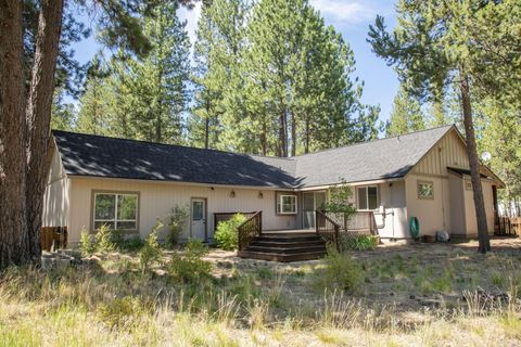 Tiny photo for 56718 Bandley Road, Bend, OR 97707 (MLS # 220213251)