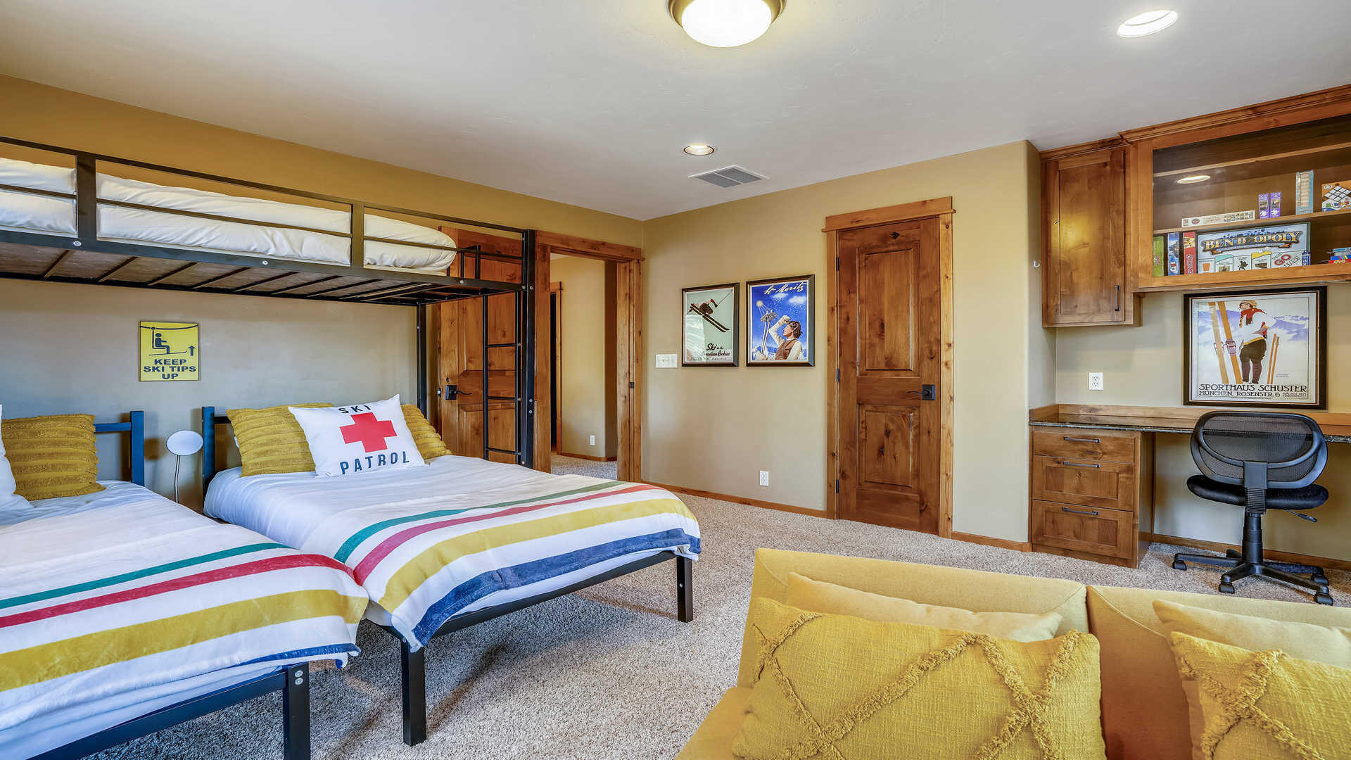 Fairway Point Villag - Residential