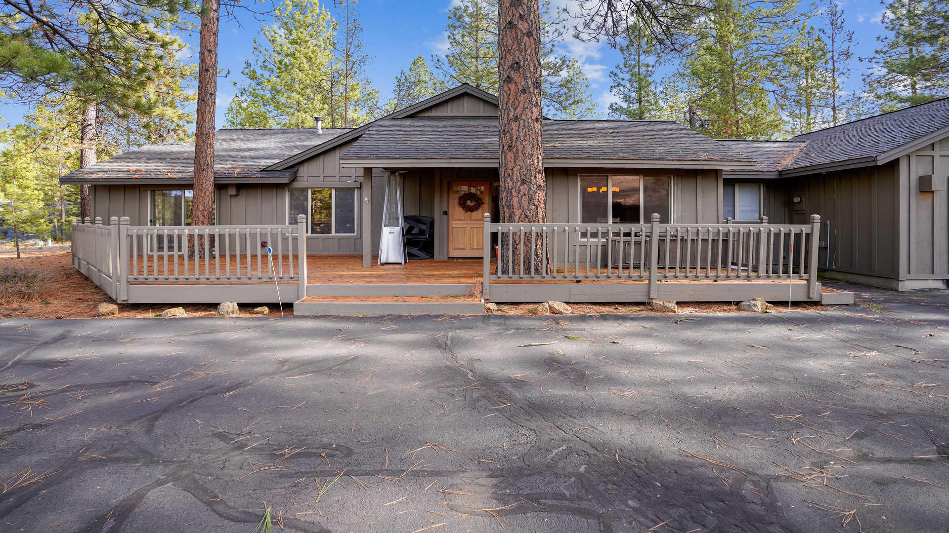 Fairway Point Villag - Residential