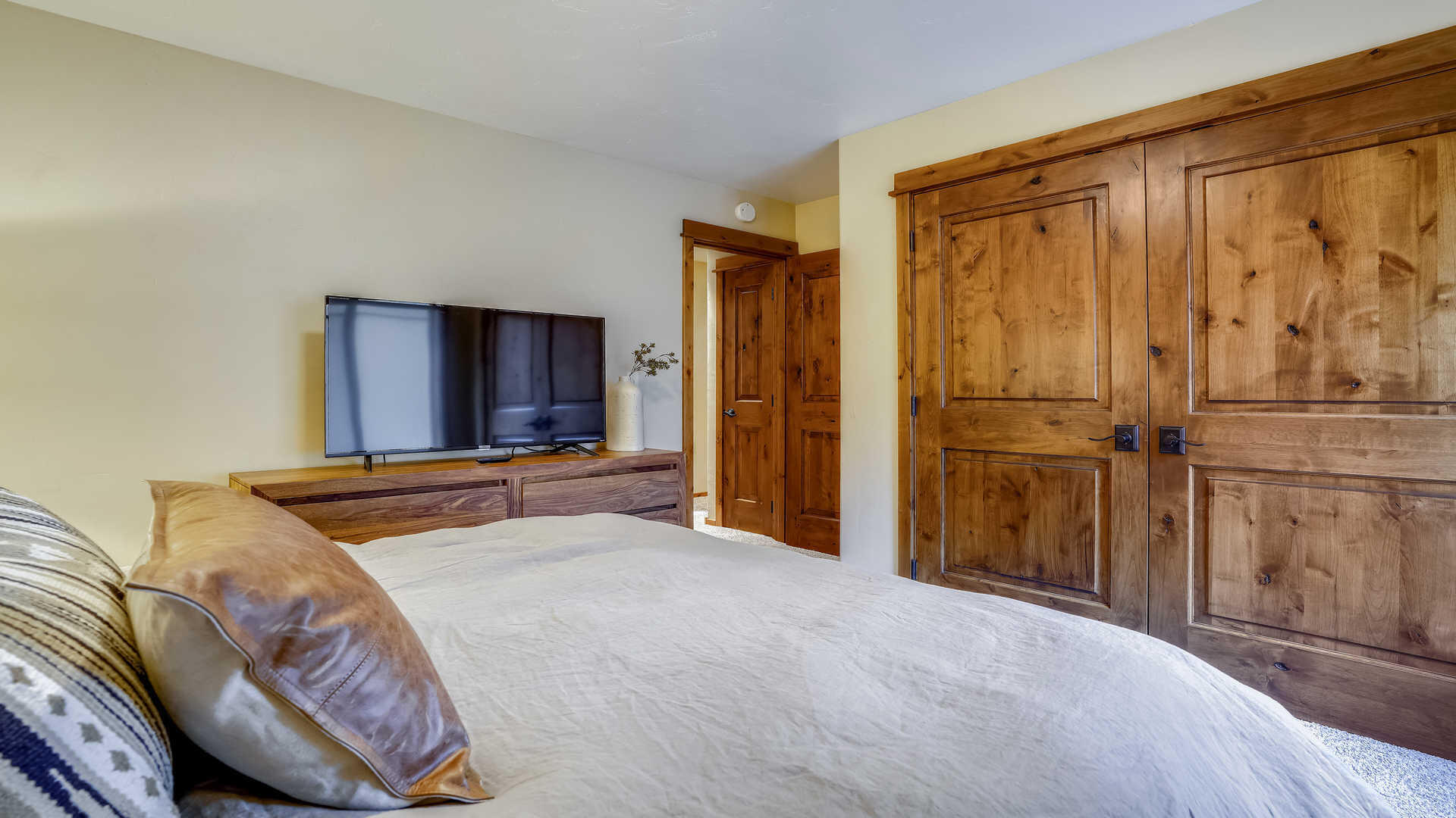 Fairway Point Villag - Residential