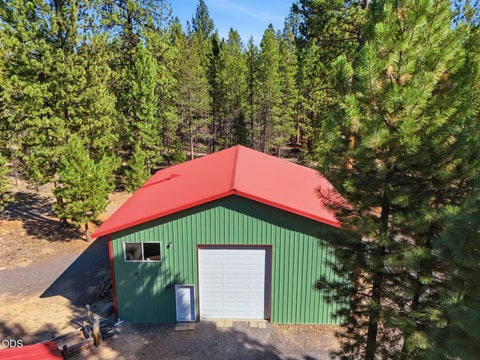 Tiny photo for 153133 Hackamore Lane, La Pine, OR 97739 (MLS # 220227996)