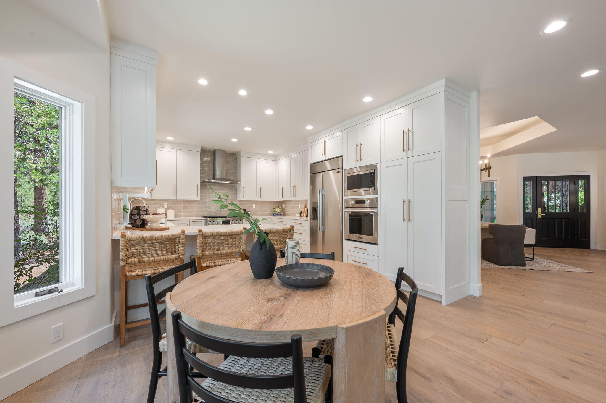 Broken Top - Residential