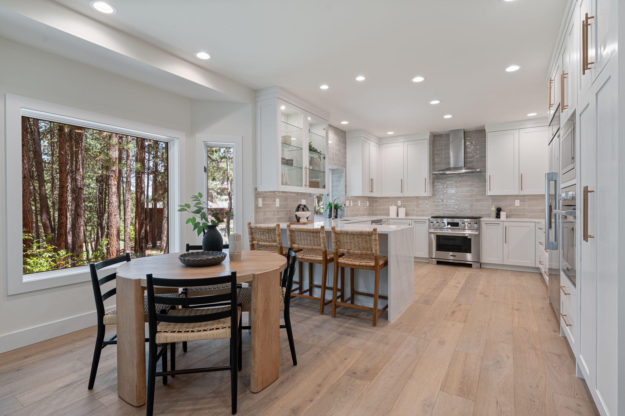 Broken Top - Residential