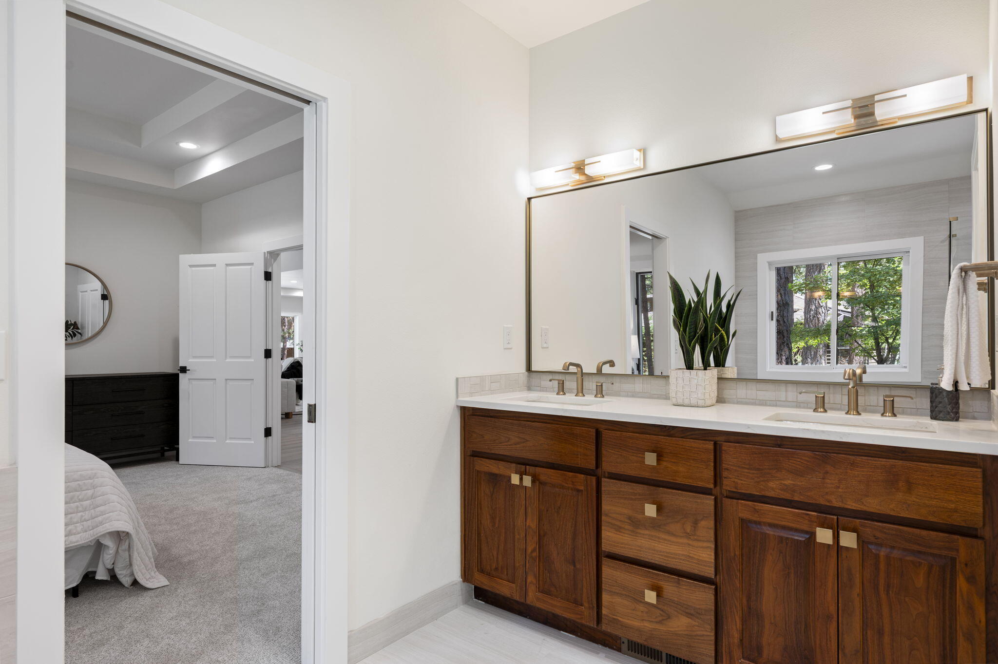 Broken Top - Residential