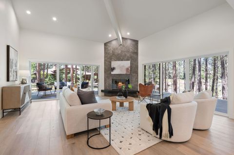 19375 Rim Lake Court Bend OR 97702