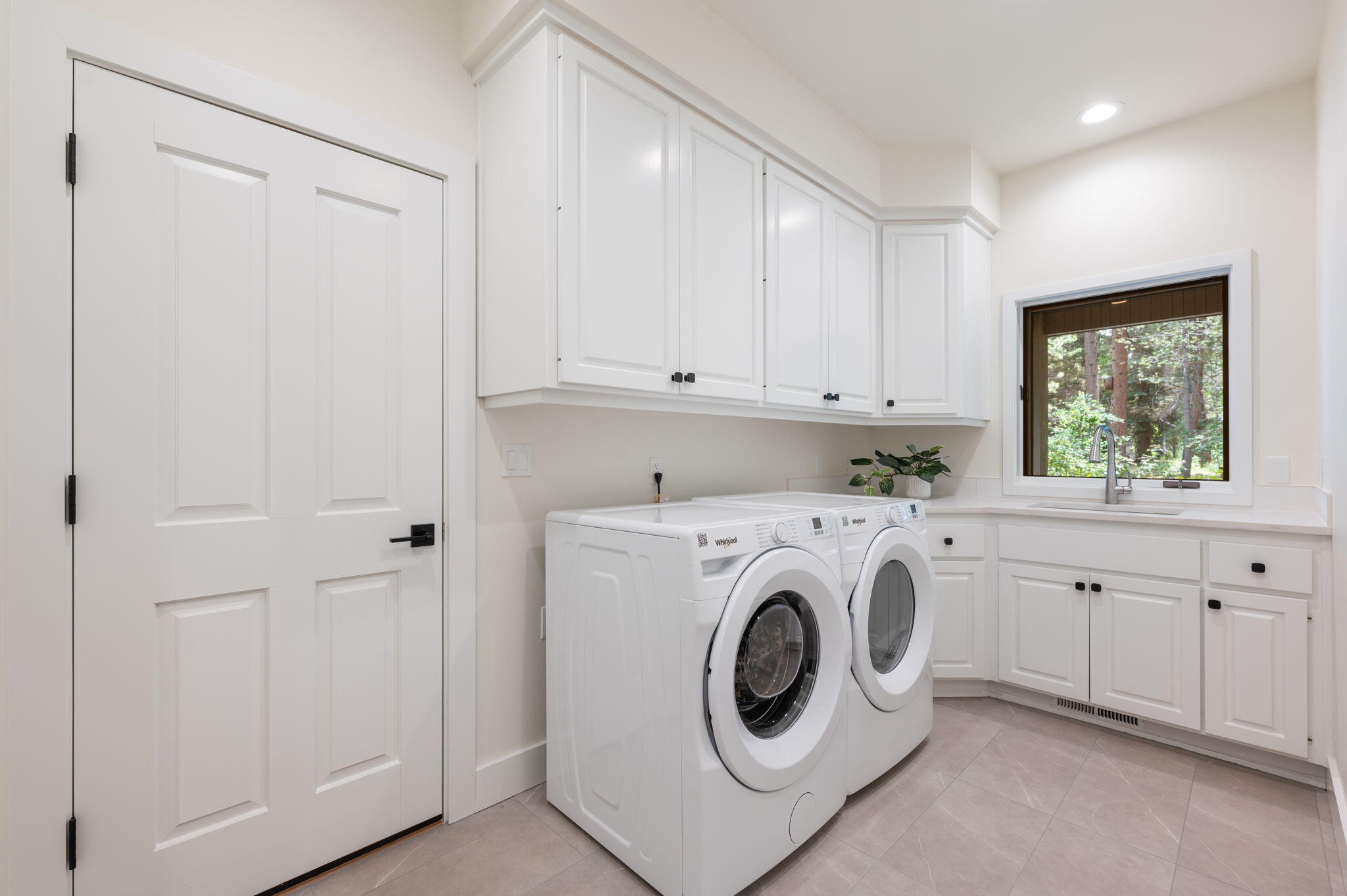 Broken Top - Residential