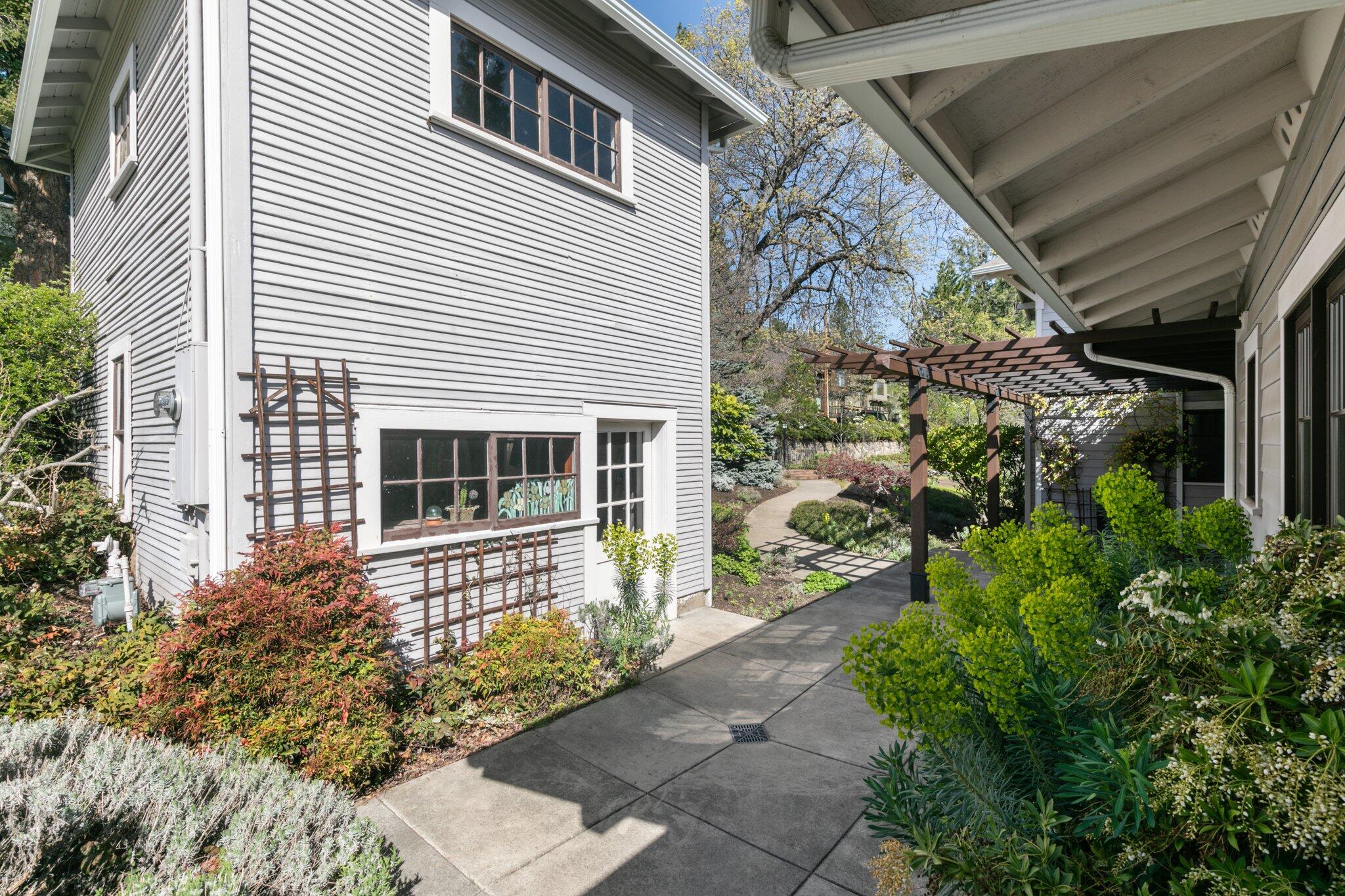 Highland Park Tract (ashland) - Residential