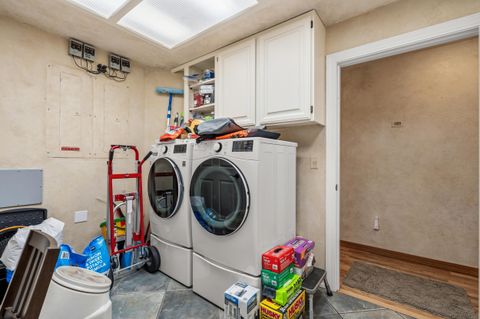 Tiny photo for 710 Debrick Way, Grants Pass, OR 97526 (MLS # 220221295)
