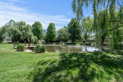 Tiny photo for 710 Debrick Way, Grants Pass, OR 97526 (MLS # 220221295)