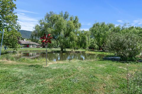 Tiny photo for 710 Debrick Way, Grants Pass, OR 97526 (MLS # 220221295)