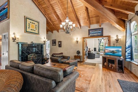 Tiny photo for 710 Debrick Way, Grants Pass, OR 97526 (MLS # 220221295)
