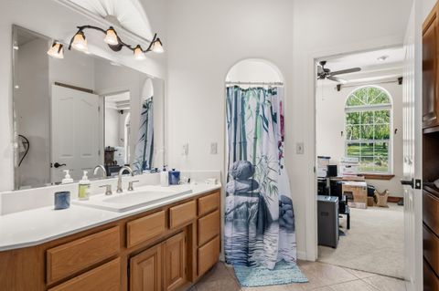 Tiny photo for 710 Debrick Way, Grants Pass, OR 97526 (MLS # 220221295)