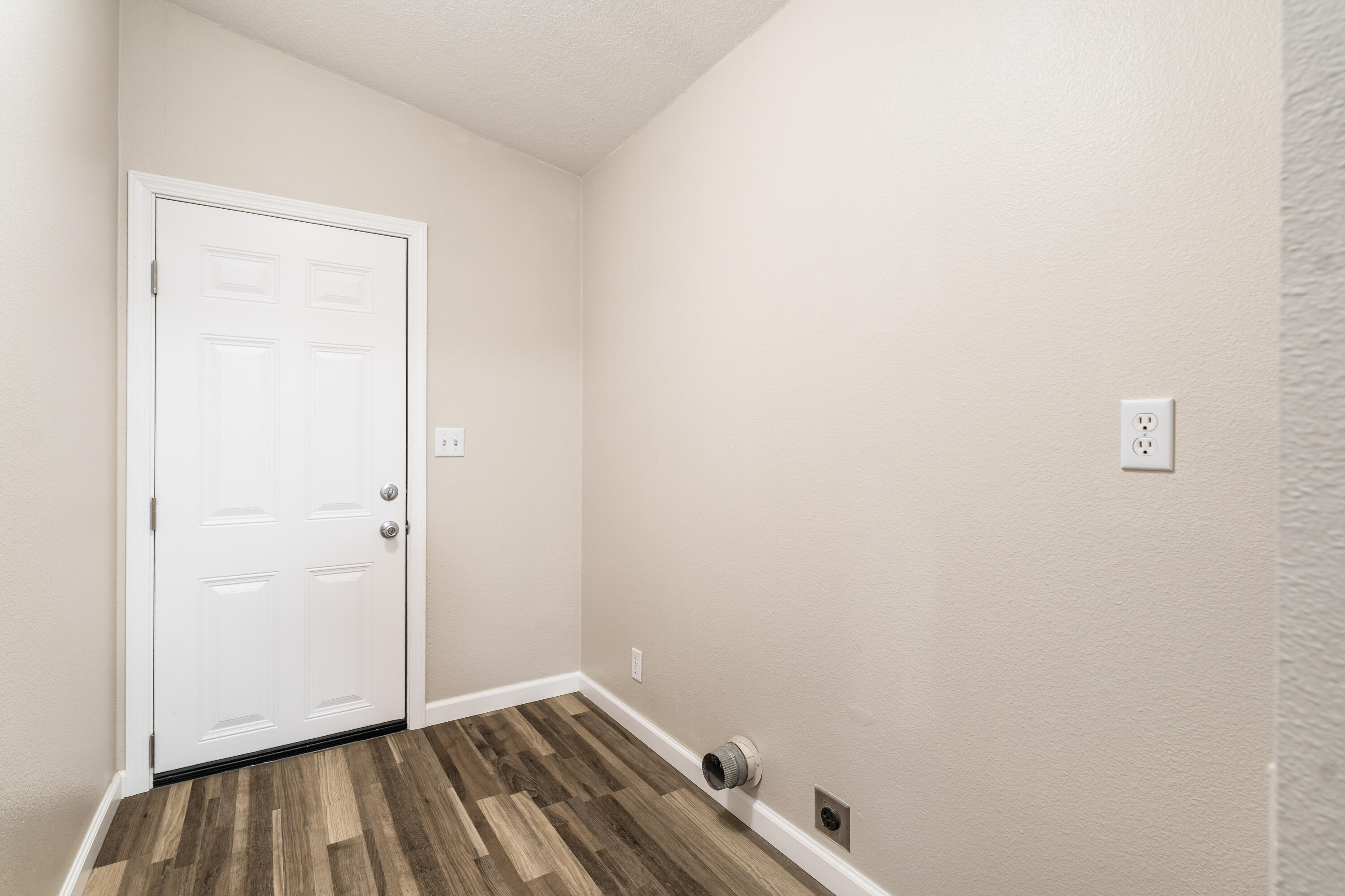 Wagon Trail Acreages - Residential