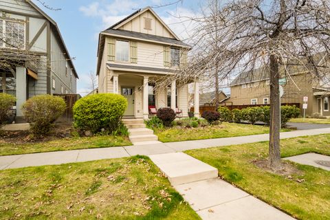 Tiny photo for 63127 NE De Haviland Street, Bend, OR 97701 (MLS # 220219822)