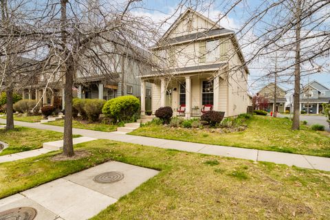 Tiny photo for 63127 NE De Haviland Street, Bend, OR 97701 (MLS # 220219822)