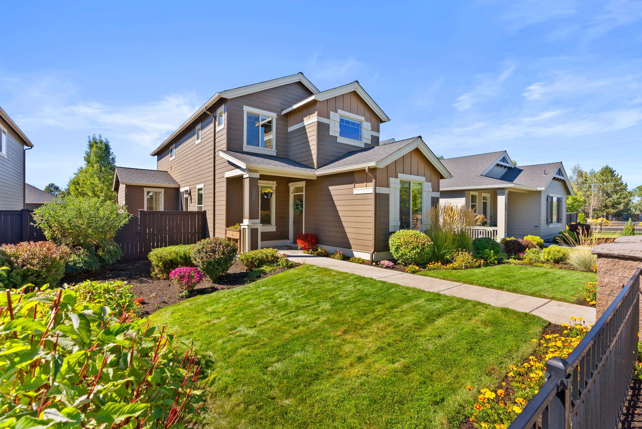 Lava Ridges - Residential