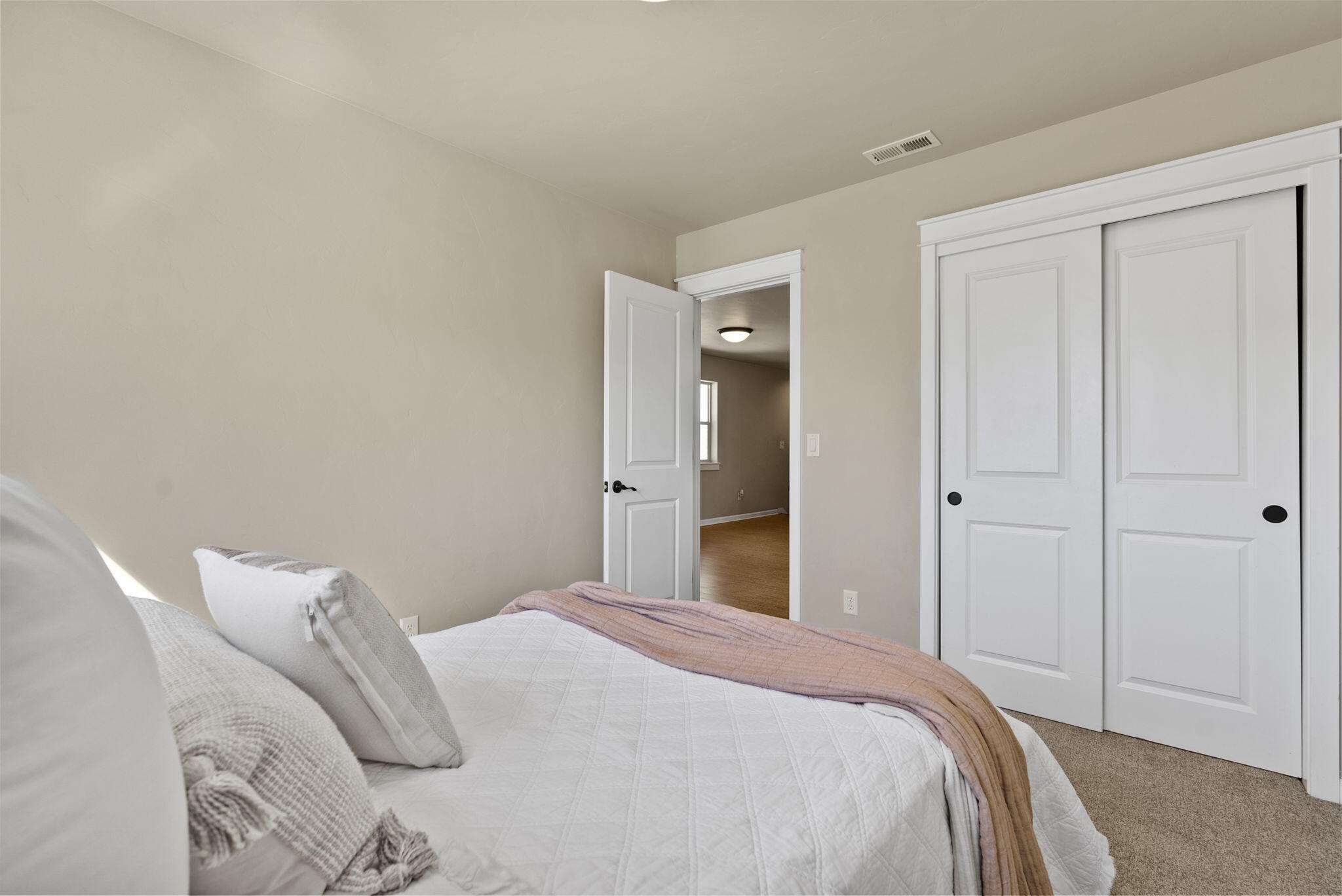 Lava Ridges - Residential