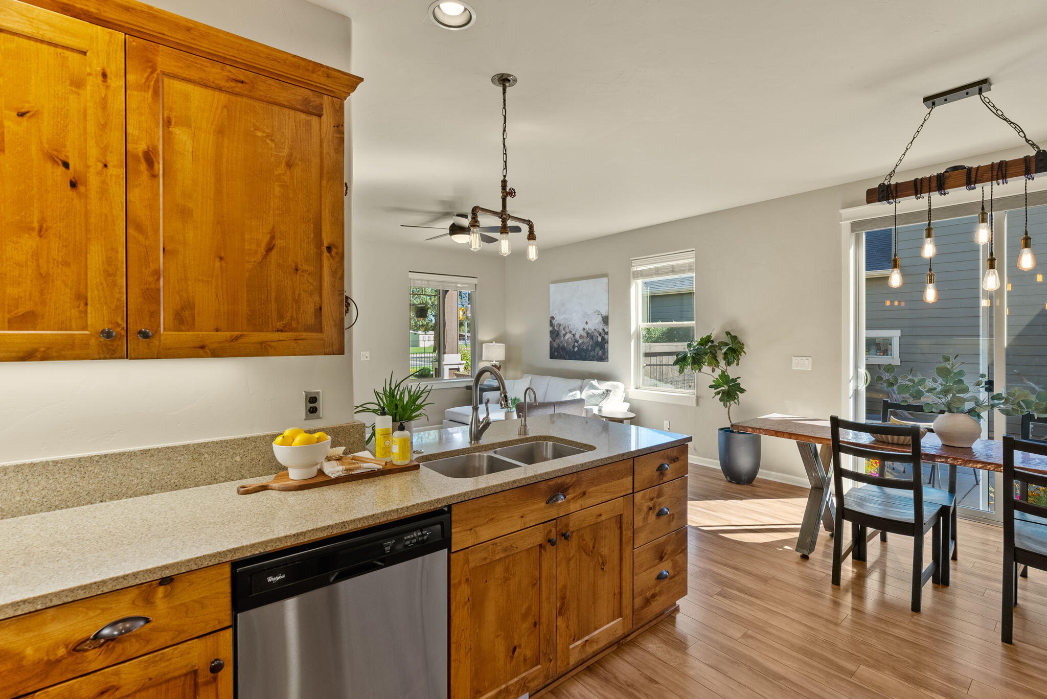 Lava Ridges - Residential