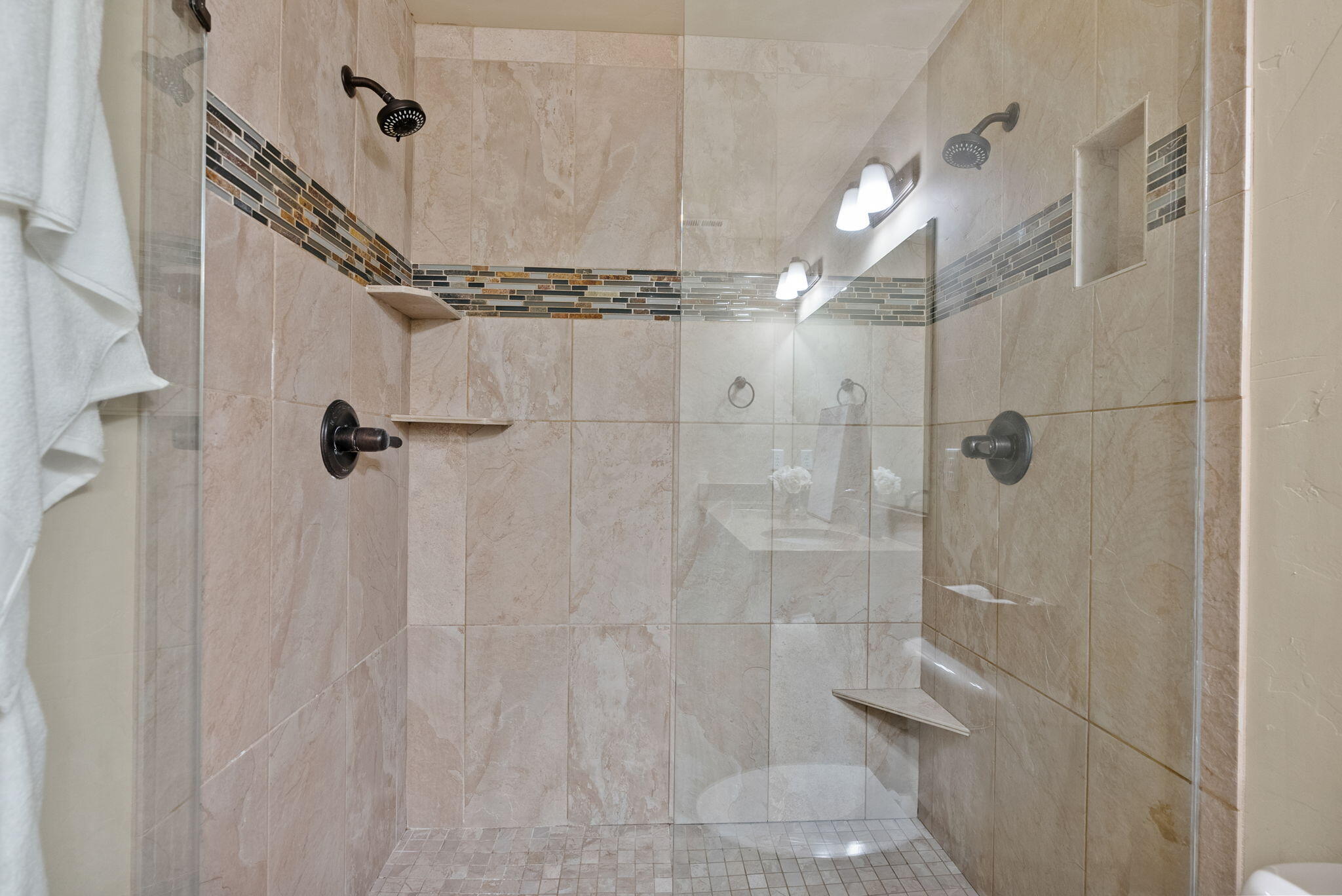 Lava Ridges - Residential