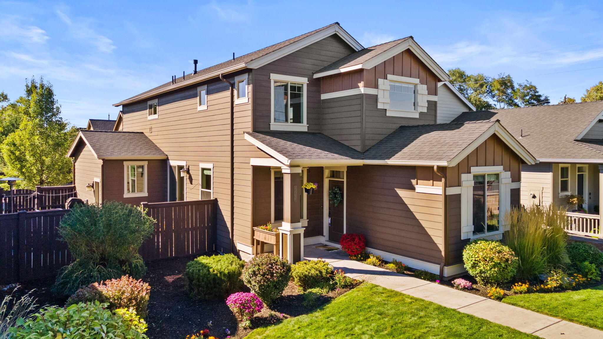 Lava Ridges - Residential