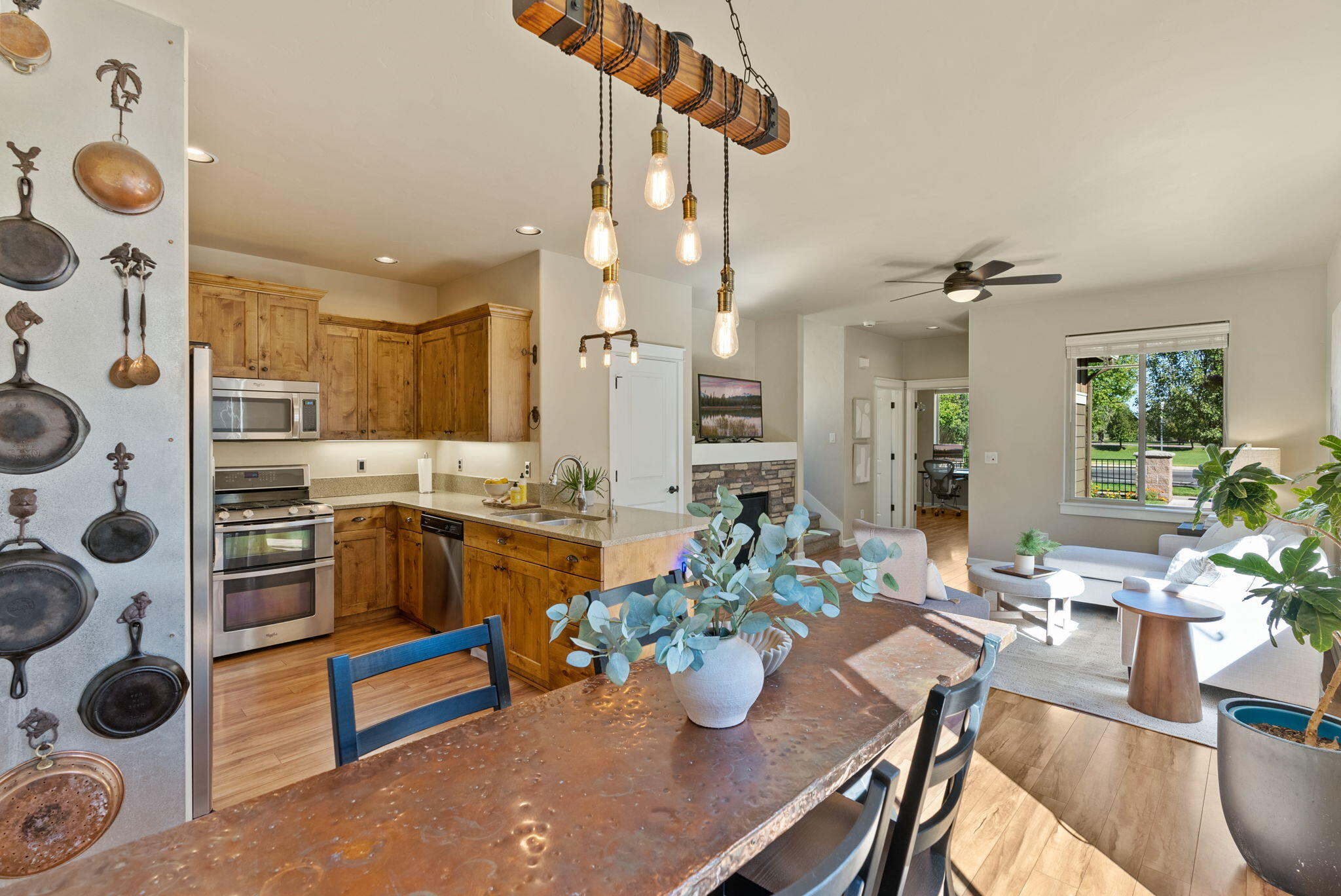 Lava Ridges - Residential