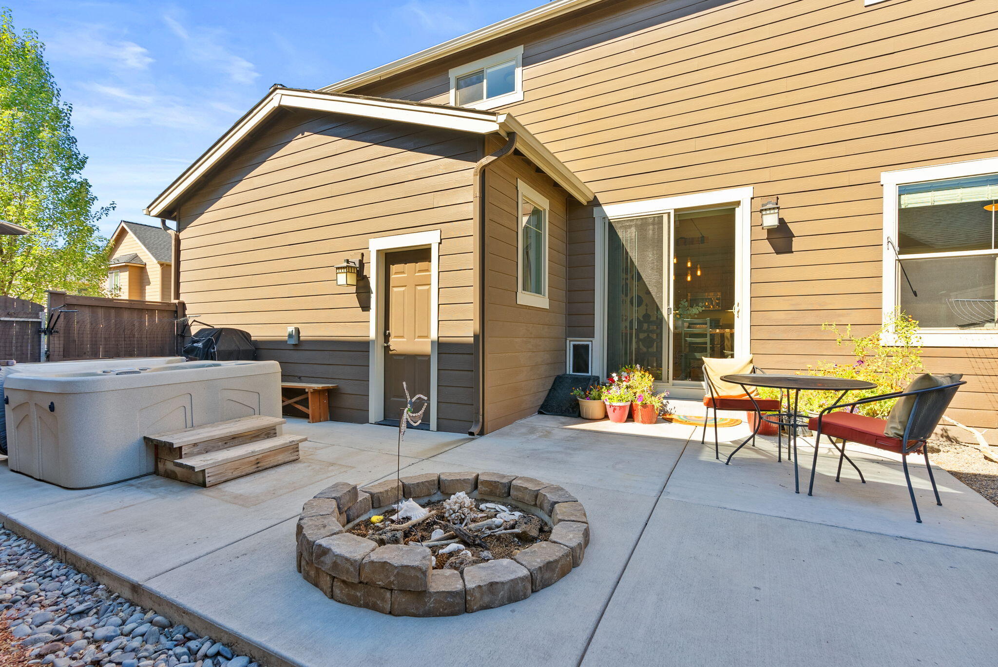 Lava Ridges - Residential