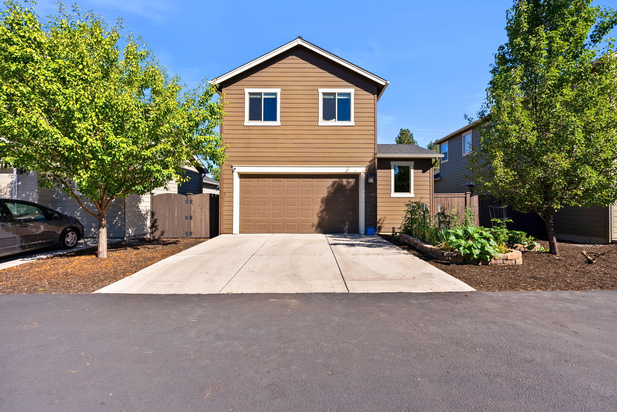 Lava Ridges - Residential