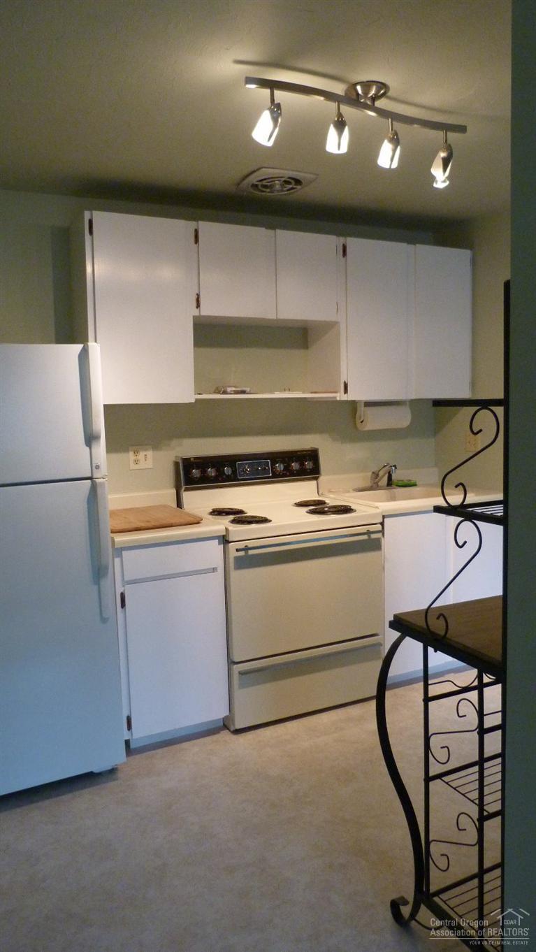 Burning Tree Vill - Residential