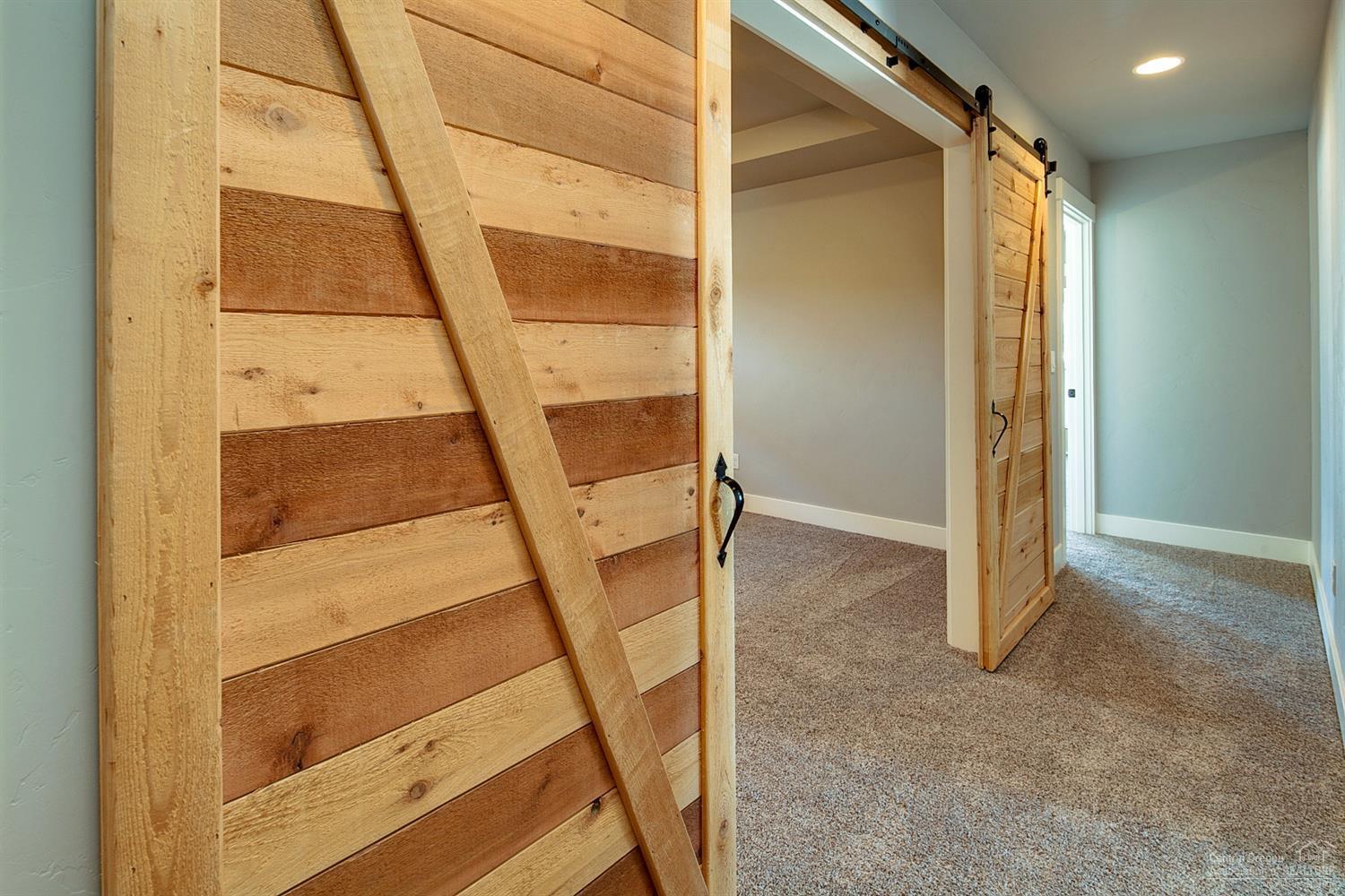 Pine Meadow Vill - Residential