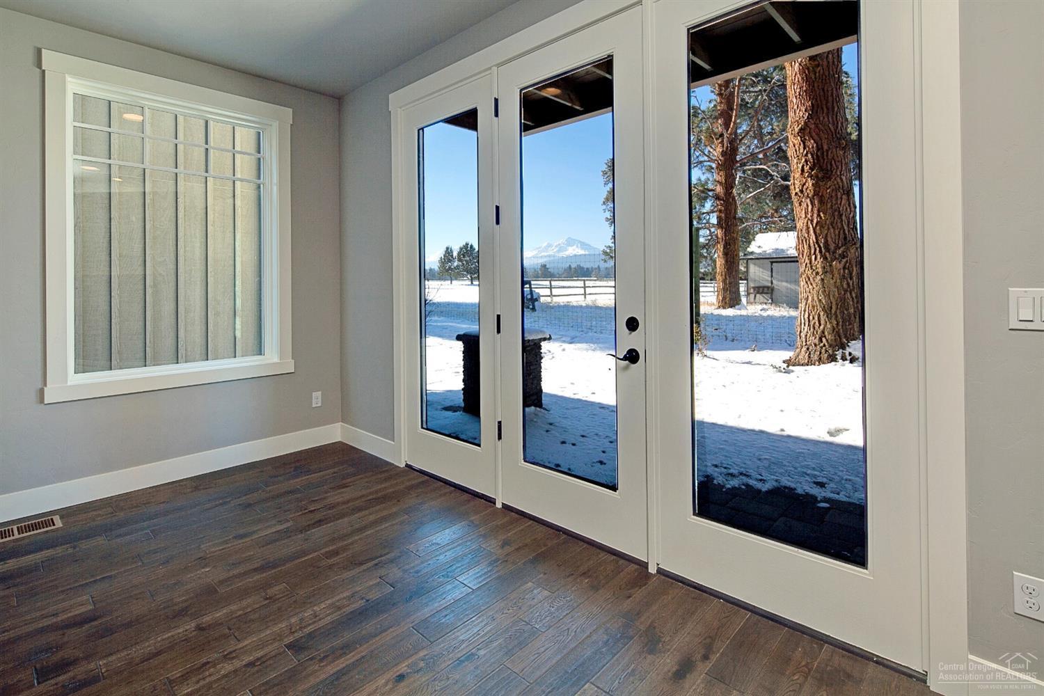 Pine Meadow Vill - Residential