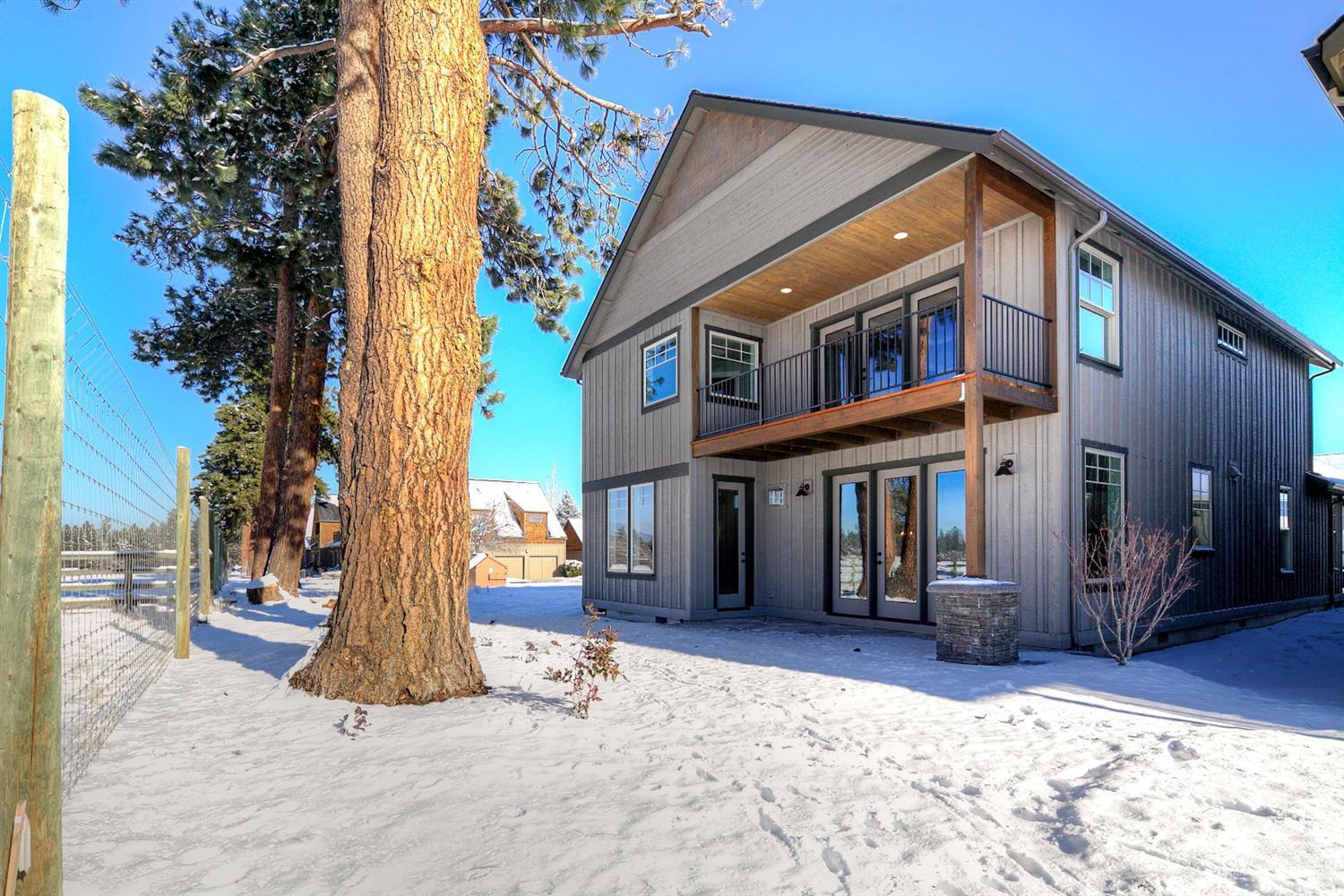 Pine Meadow Vill - Residential