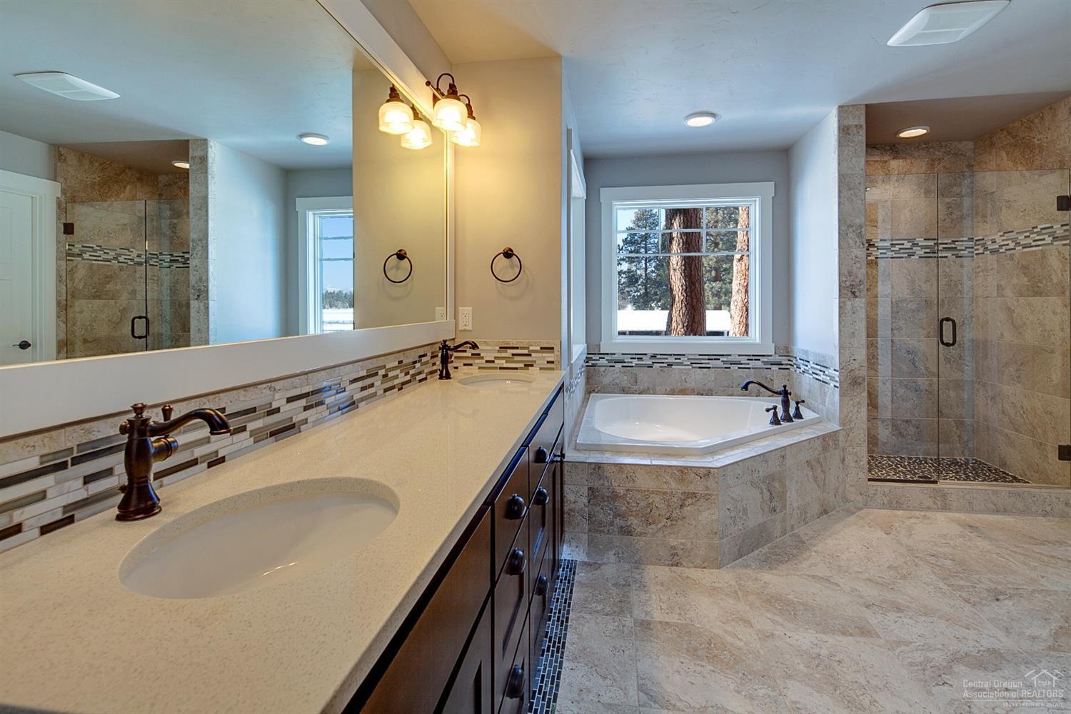 Pine Meadow Vill - Residential