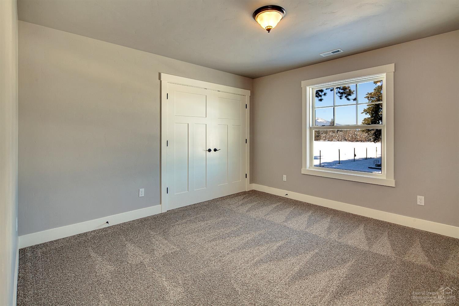 Pine Meadow Vill - Residential