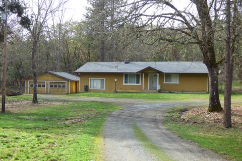 4704 Cloverlawn Drive Grants Pass OR 97527