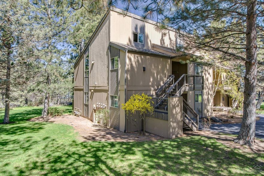 Enjoy this beautiful jewel in Bend's finest destination resort, Mt. Bachelor Village. Whether you are looking for a vacation rental or a primary residence, this 2 bedroom-1.5 bath Ski House II Condo has been recently updated. Rare on the market this end unit has additional windows creating an abundance of light. All within close proximity to the Deschutes River trail, pool & hot tubs! Enjoy all the best that Bend has to offer.