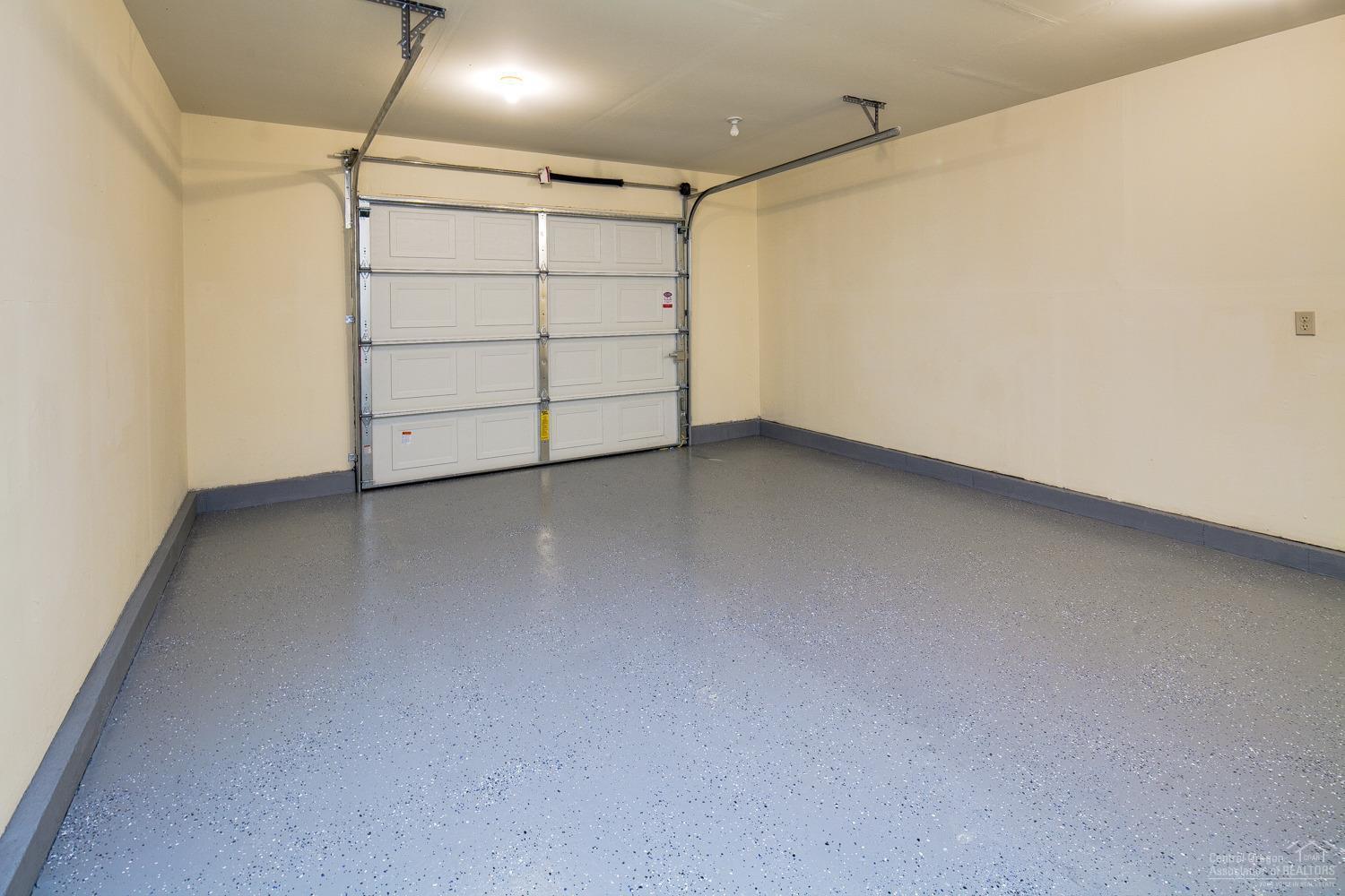 Meadowbrook Estate - Residential