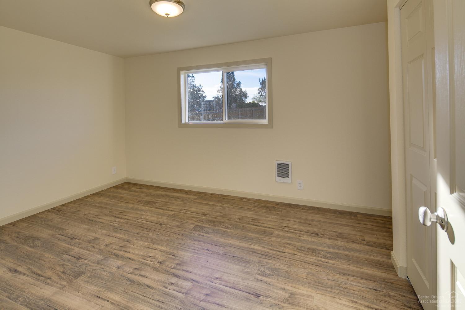 Meadowbrook Estate - Residential