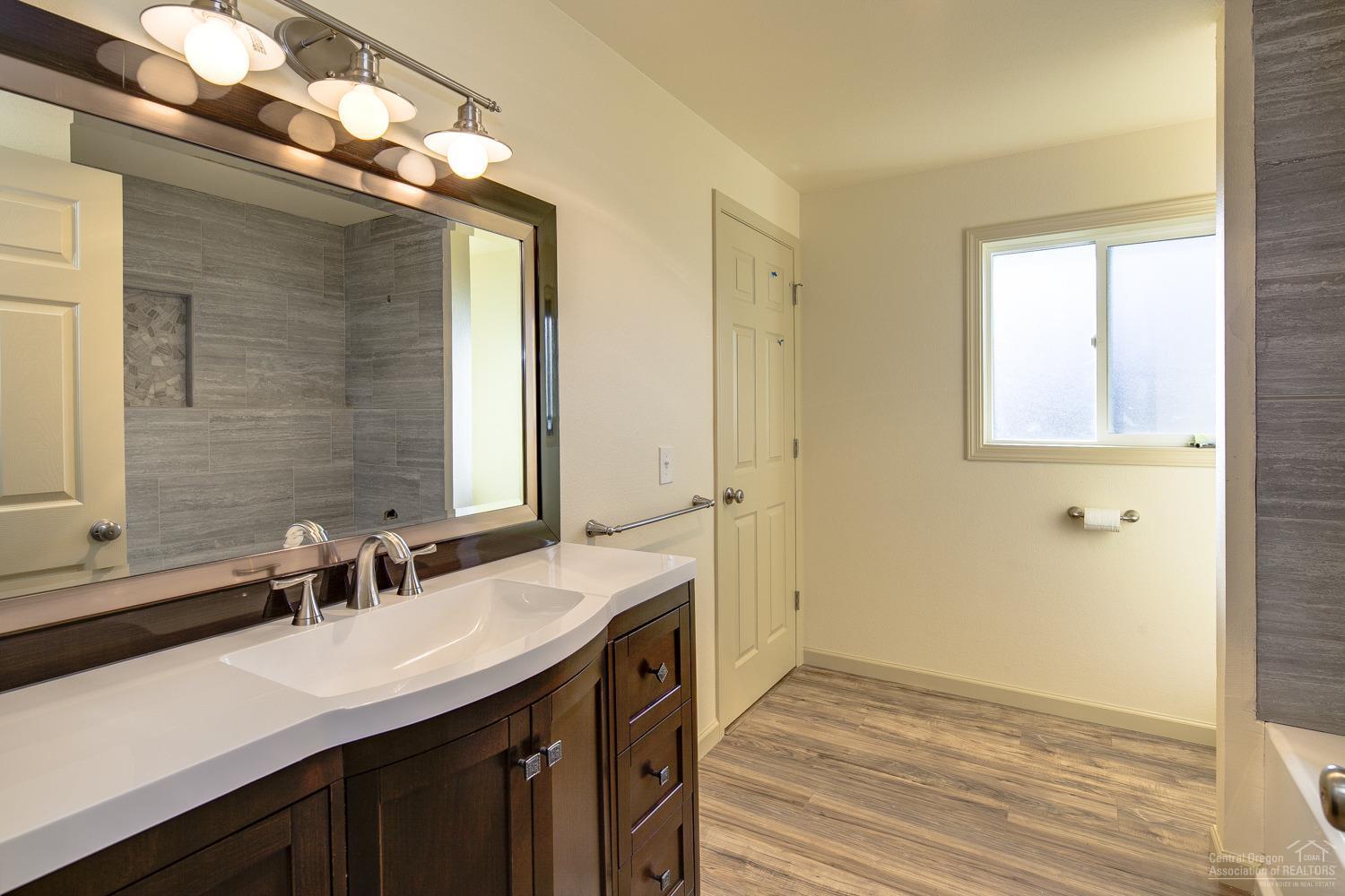 Meadowbrook Estate - Residential