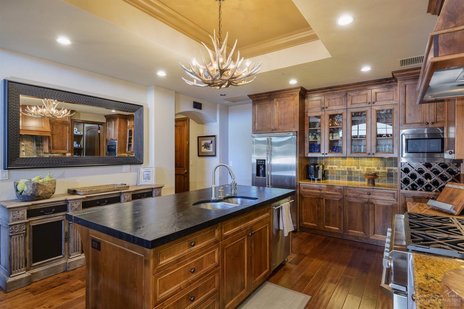 Plaza Condominiums - Residential