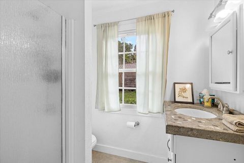 Tiny photo for 3072 Griffin Creek Road, Medford, OR 97501 (MLS # 220215844)