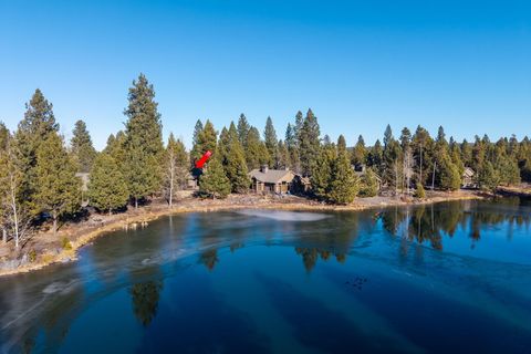 Tiny photo for 56504 Caldera Springs Court #30, Bend, OR 97707 (MLS # 220214327)