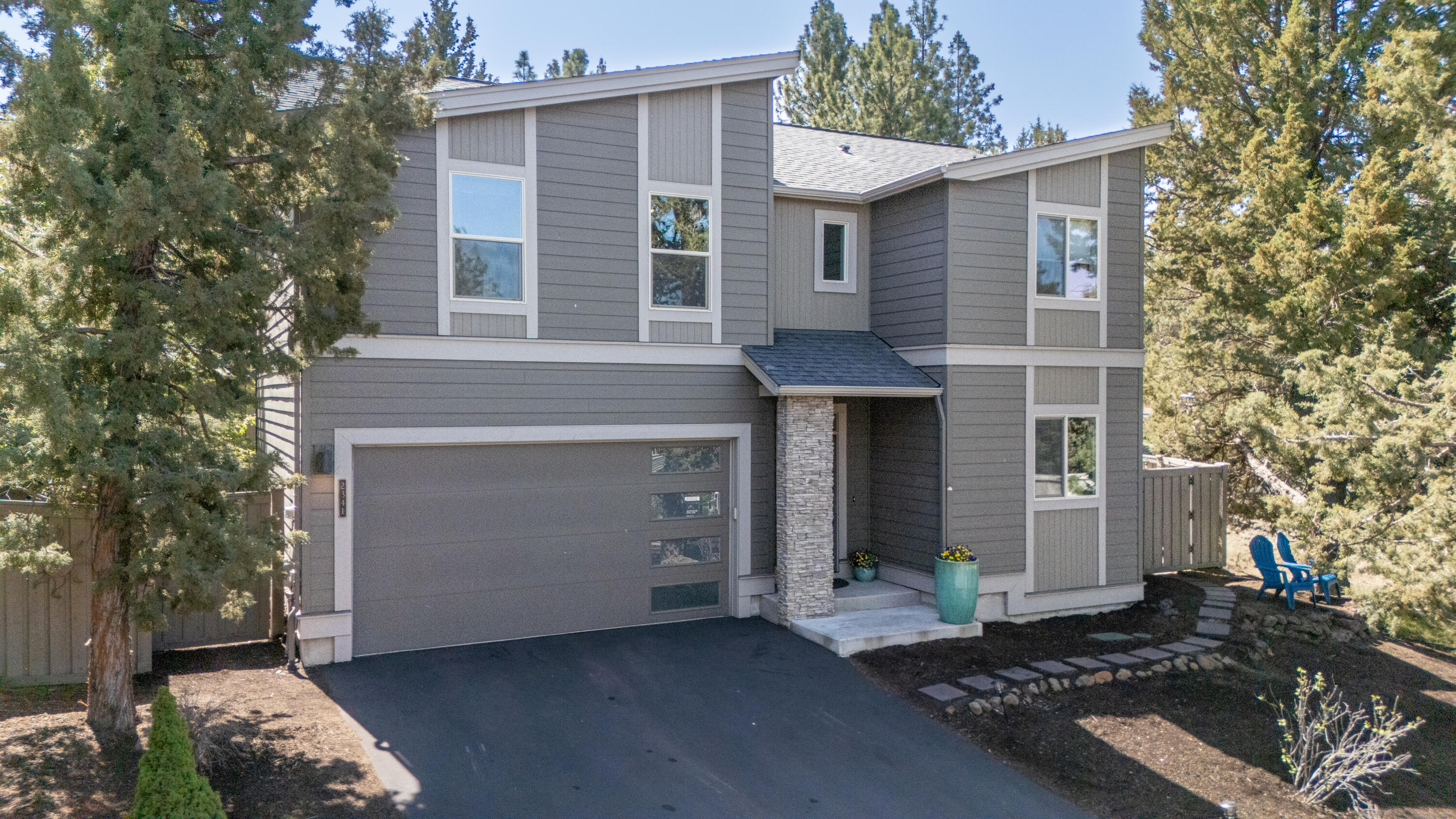 2341 NW Debron Lane