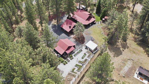 Tiny photo for 69741 Old Wagon Road, Sisters, OR 97759 (MLS # 220224218)